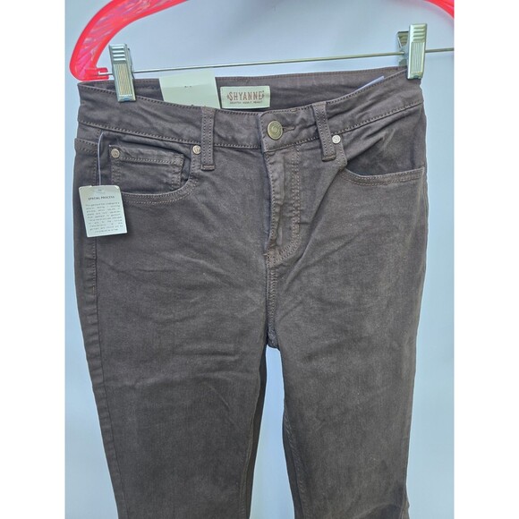 Shyanne Women's High Rise Flare Jeans Size W28 L34 Brown - Picture 2 of 6